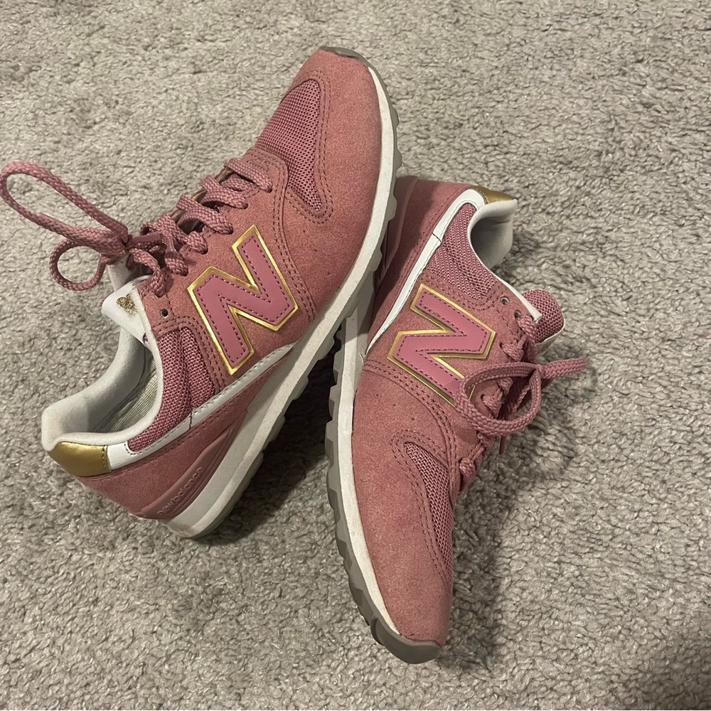New Balance 996